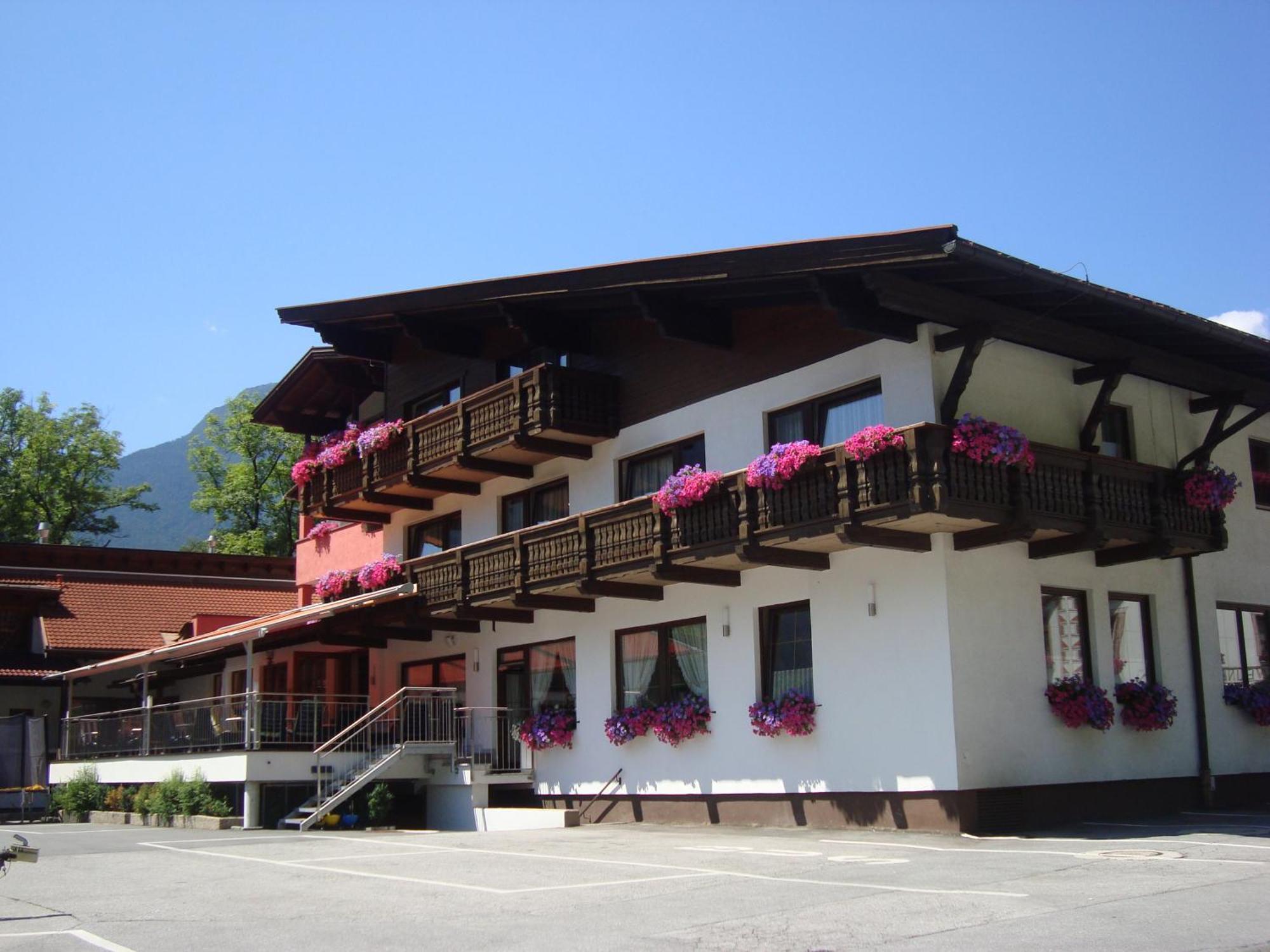 Hotel Auderer Imst Bagian luar foto