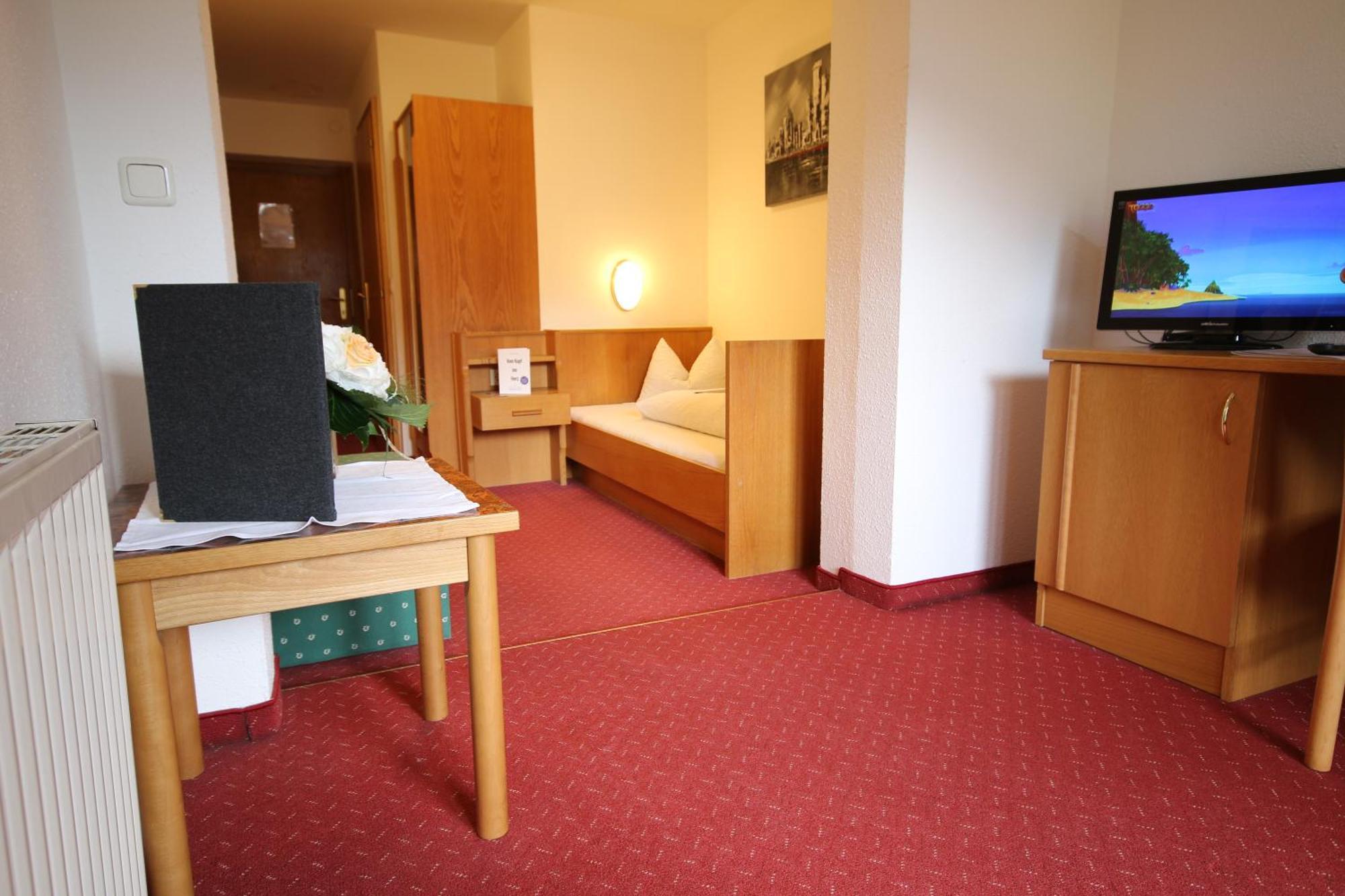 Hotel Auderer Imst Ruang foto